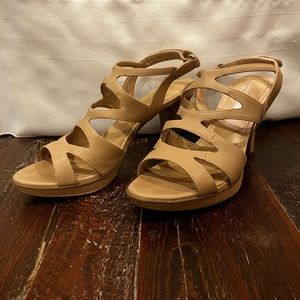 Naturalizer N5, Nude, size 10 Heel, GUC